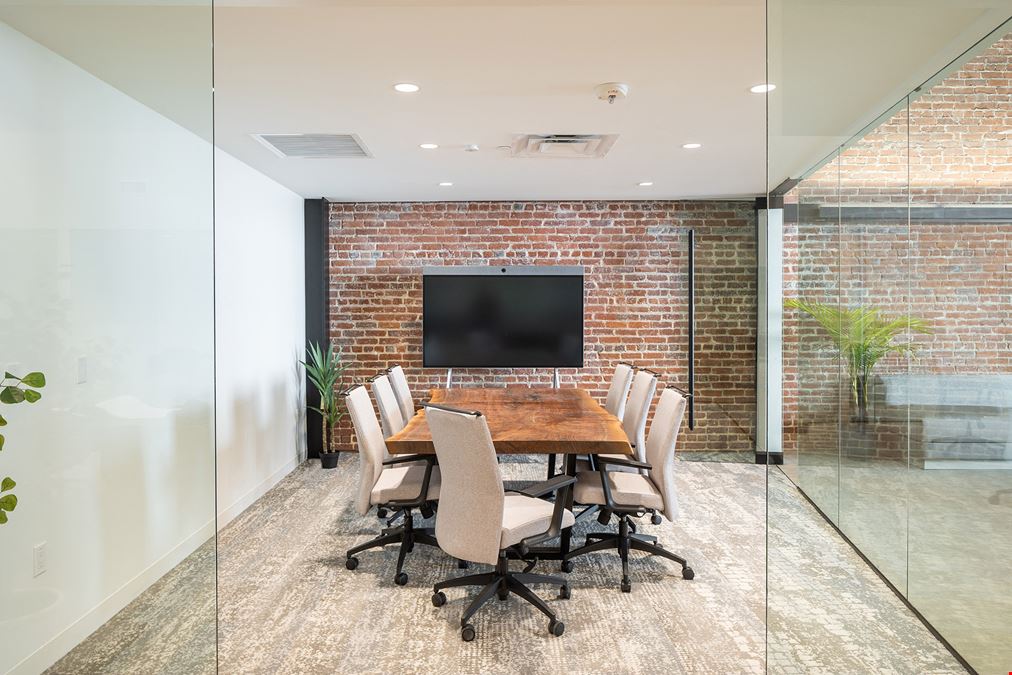 Local Collaborative Hermosa