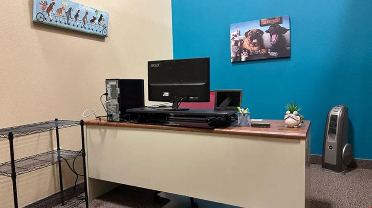 Private Day Office 127