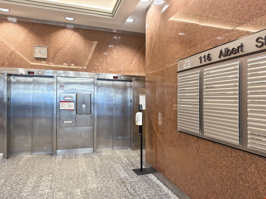 Regus - Ottawa - Albert & Metcalfe