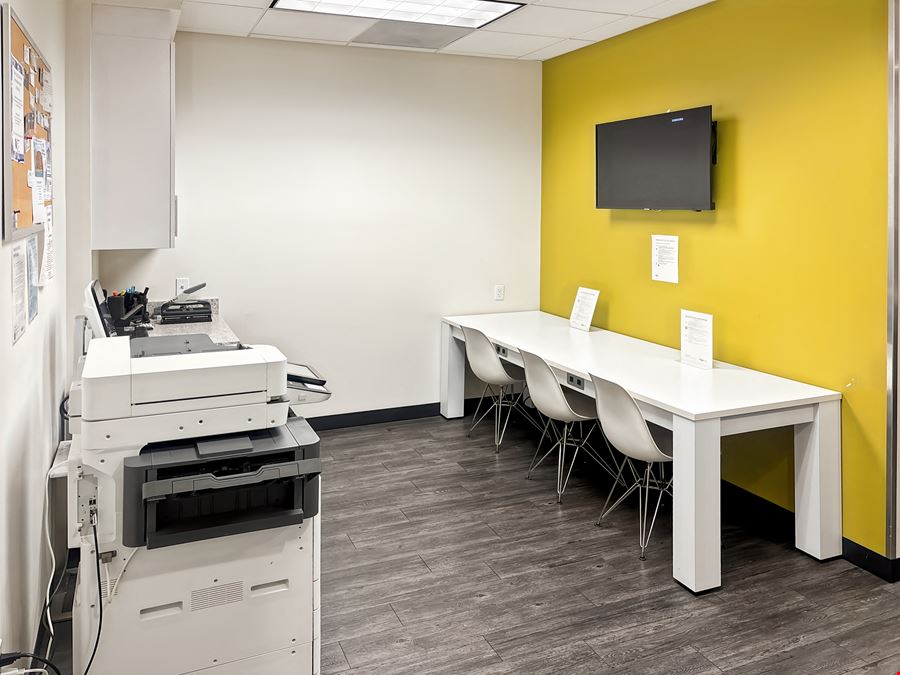 CA, Chula Vista - Gateway Chula Vista