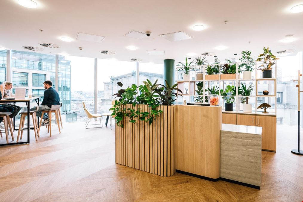 Landmark: Manchester, Chancery Place