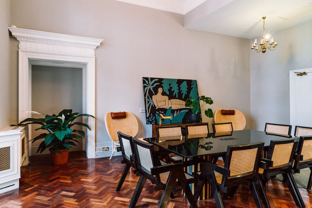 Huckletree - Public Hall