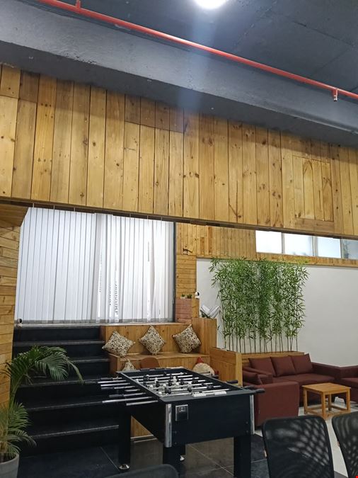 iWorkk - Coworking