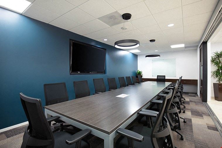 18 Person Meeting Room - Pacific (Boardroom)