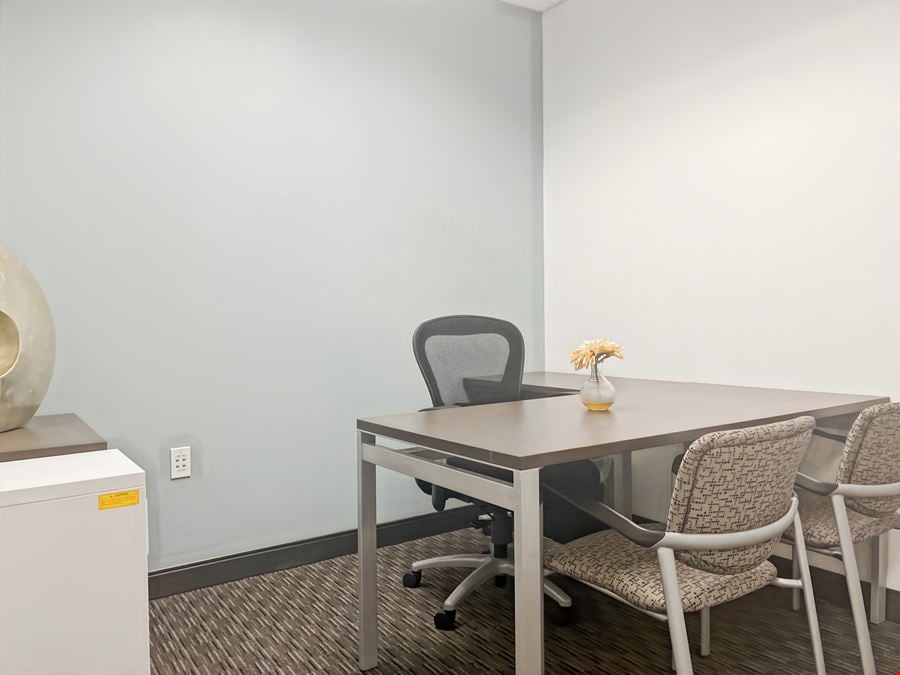 Regus - Knoxville - First Tennessee Plaza