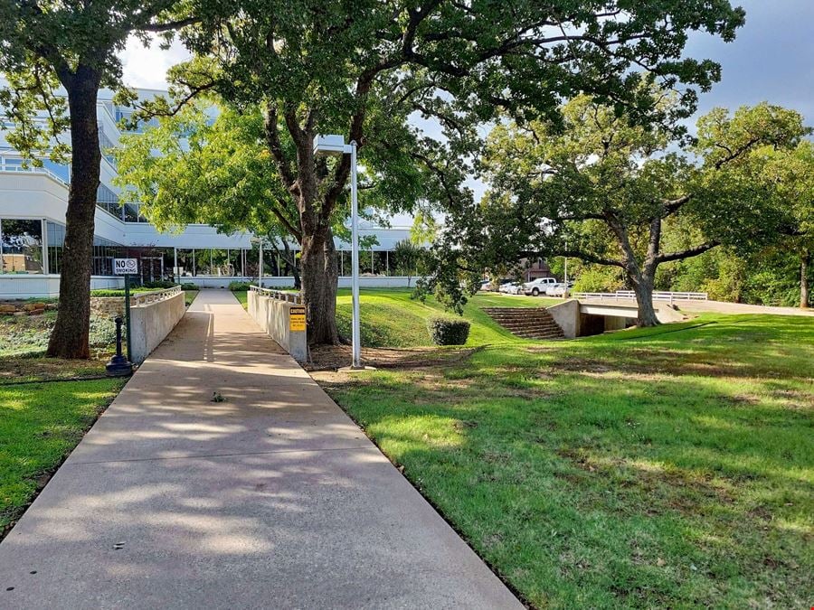 TX, Arlington - S Bowen Rd