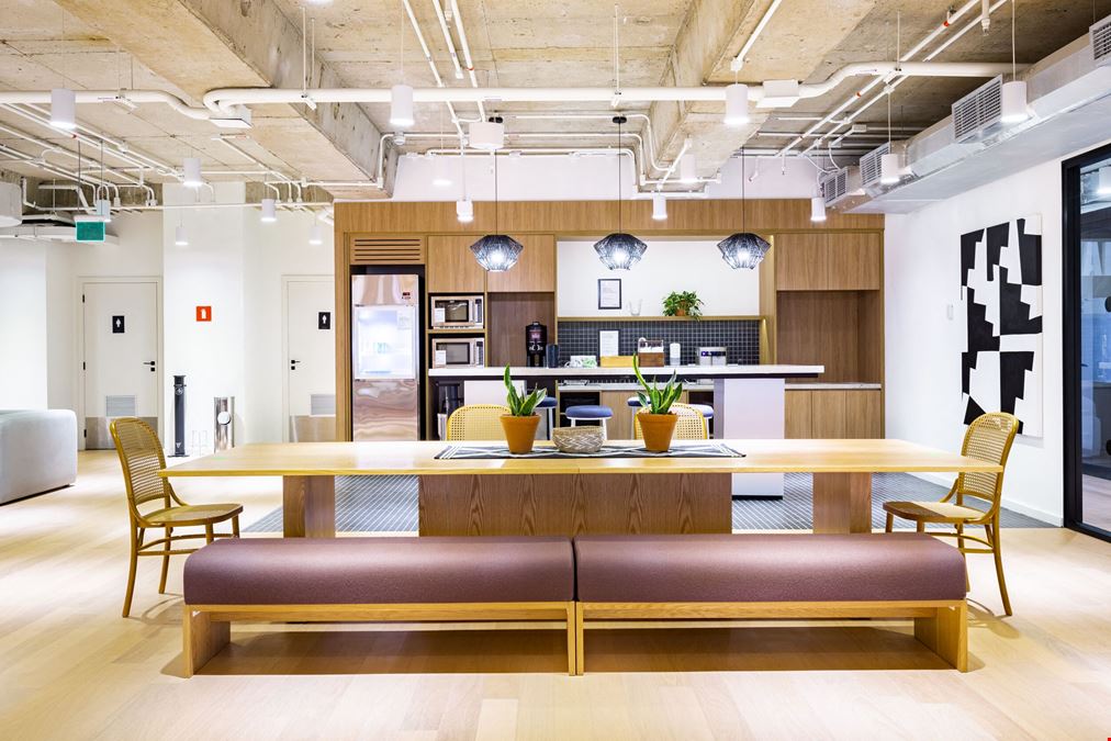 Nações Unidas 12995