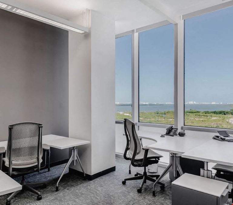 IOS OFFICES - Corporativo Malecón Américas