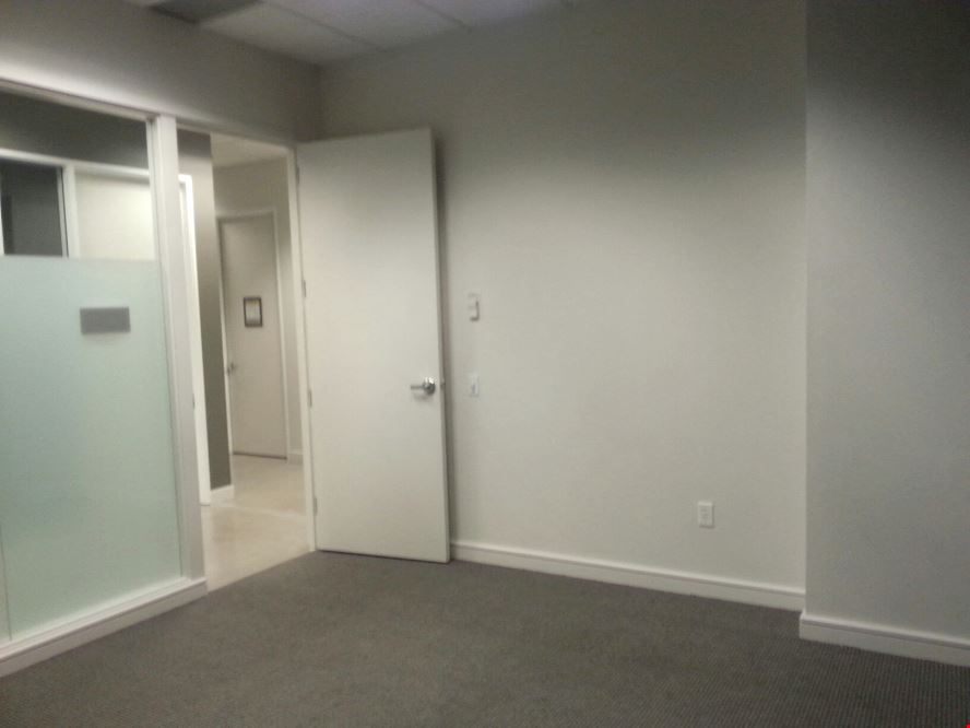 Workstyle Flexible Spaces - 3101-3111 N Central Avenue