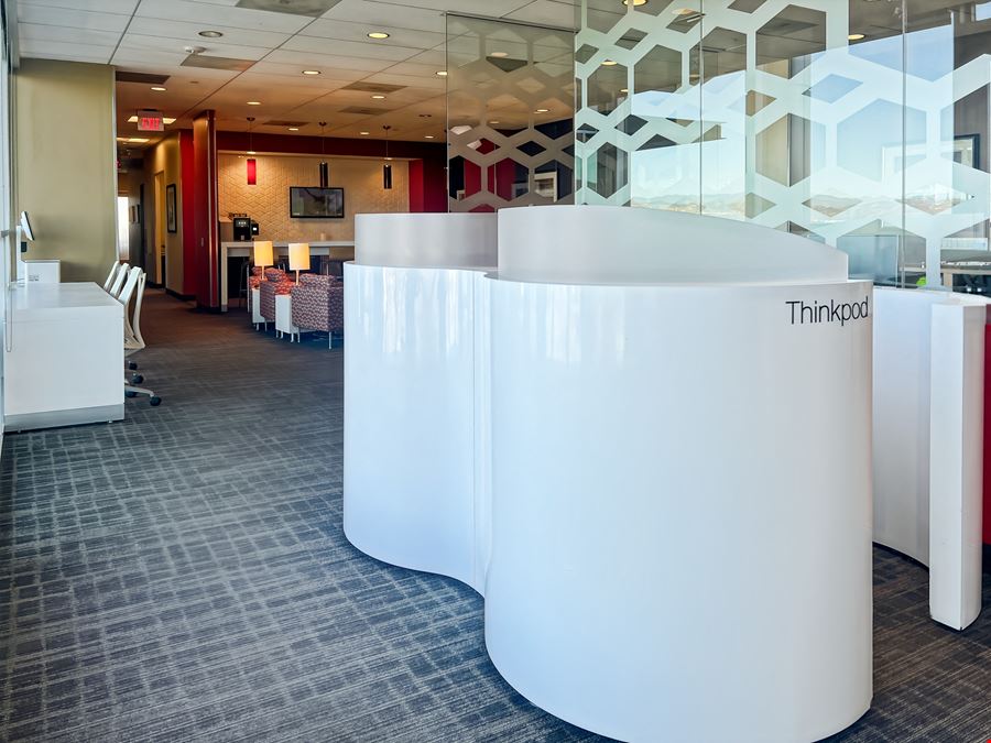 CA, Valencia - Gateway Plaza