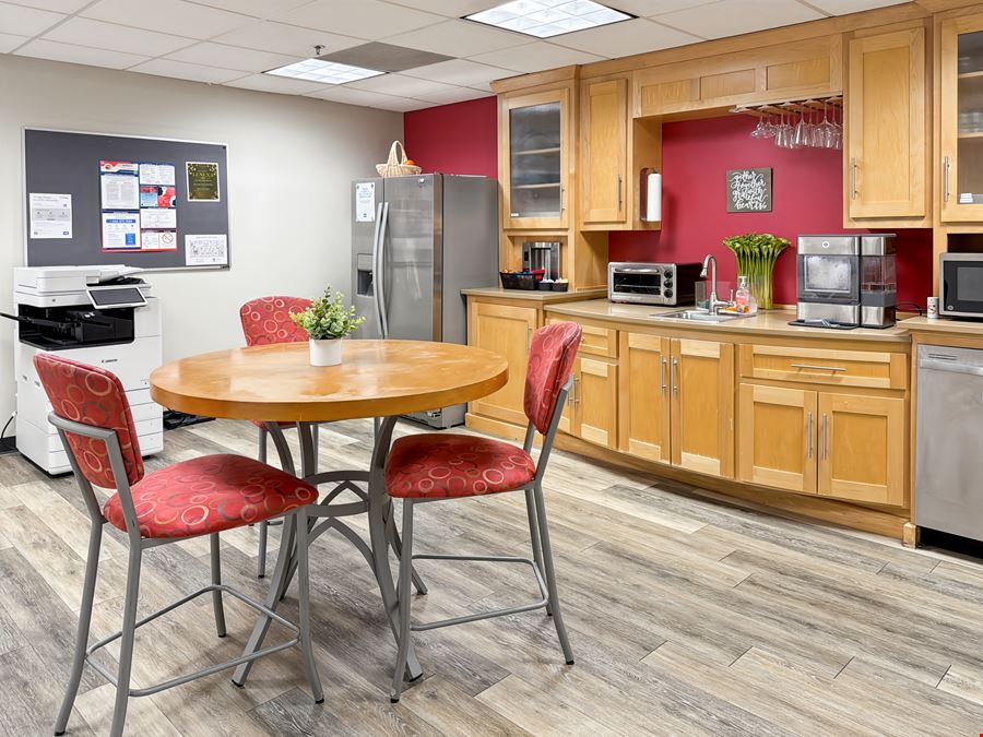 HQ - Lenexa - W 95th St