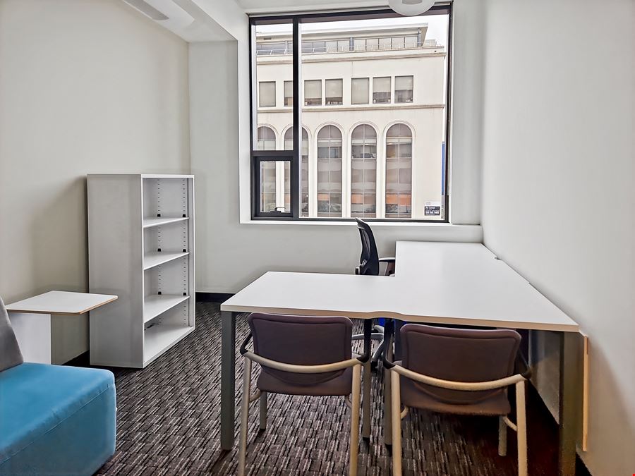 BC, Victoria – The Atrium