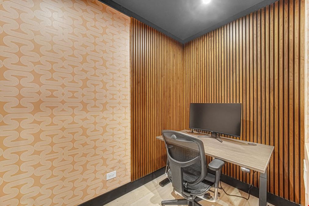 Woodstock Work Booth