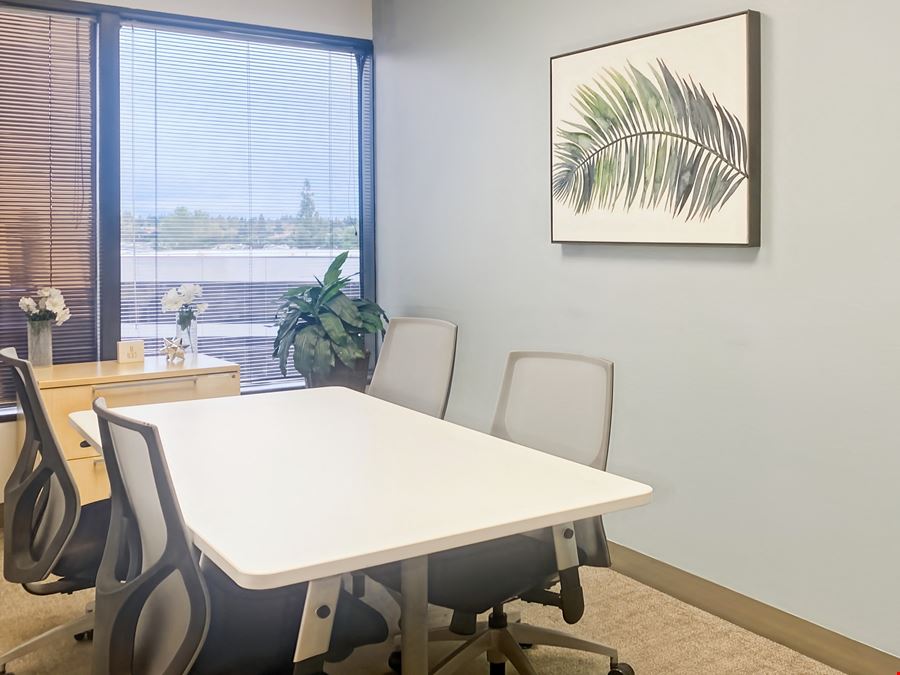 CA, Laguna Hills - Carlota Plaza