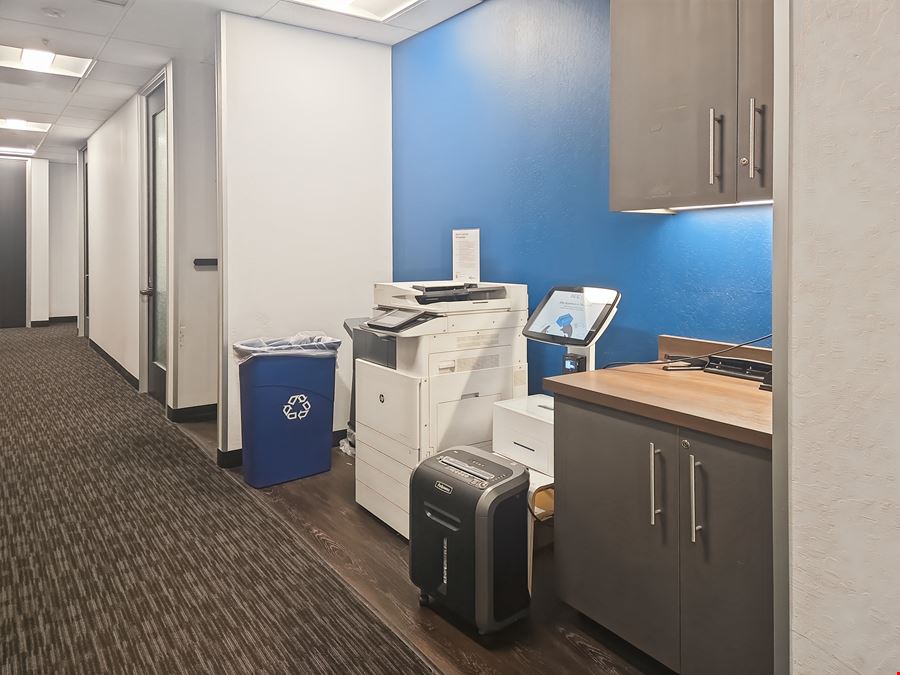 CA, Palo Alto - 4 Palo Alto Square