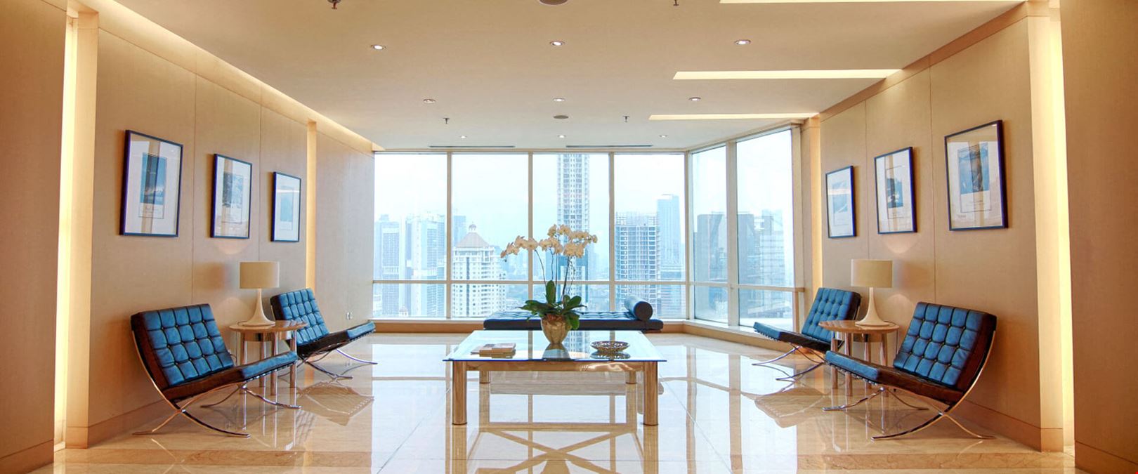 CEO Suite - Jakarta - Wisma GKBI