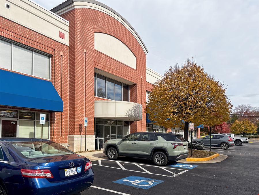 VA, Ashburn - Ashburn Rd