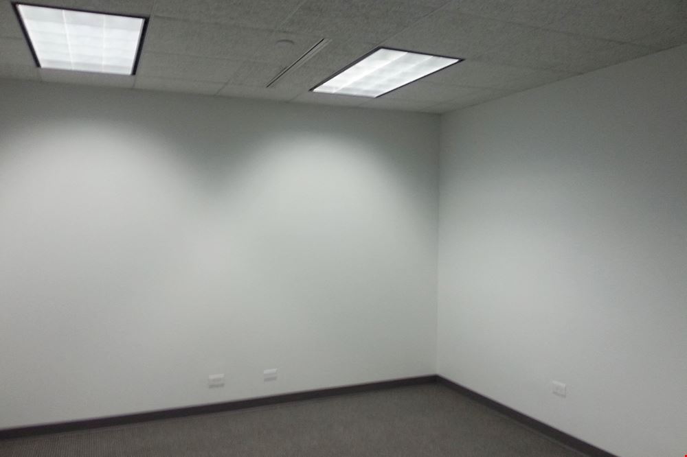 Workstyle Flexible Spaces - 3205-3231 North Wilke Road