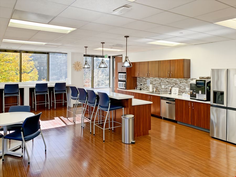 Regus - Centennial - Chester St