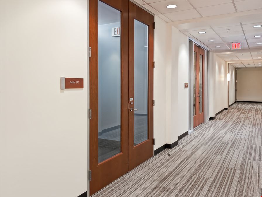 TX, Bee Cave - Hill Country Galleria