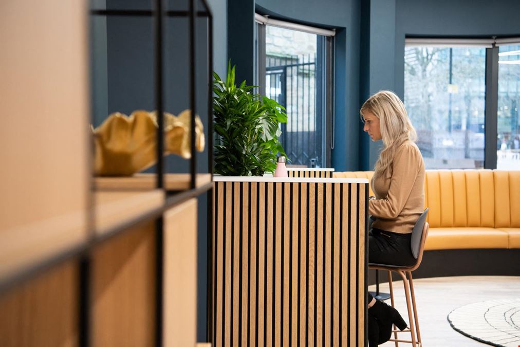 Wizu Workspace - Portland House