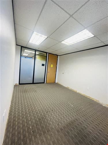 8330-8360 Lyndon B Johnson Fwy