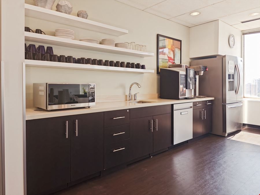 ON, Mississauga - Sussex Centre