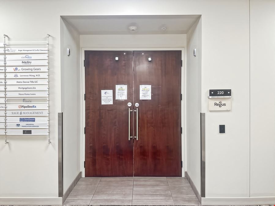 Regus - Arroyo Crossing