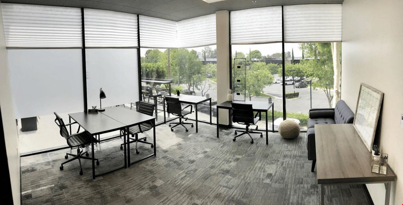Private Office - 193 sq ft (Floor-to-Ceiling Windows) (#201)
