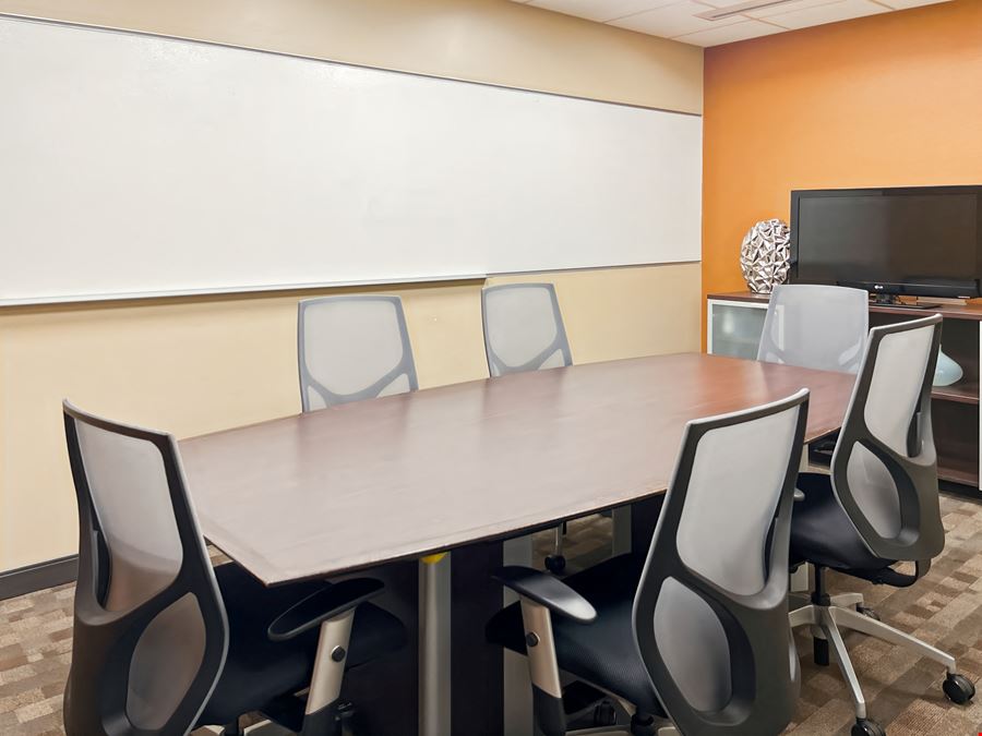 FL, Vero Beach – Miracle Mile Plaza