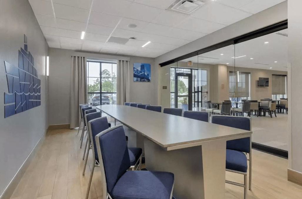 Comfort Inn & Suites