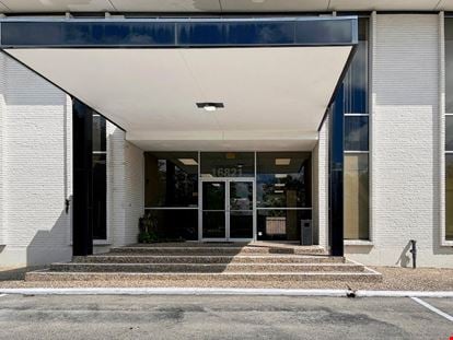 HQ - Buccaneer Ln