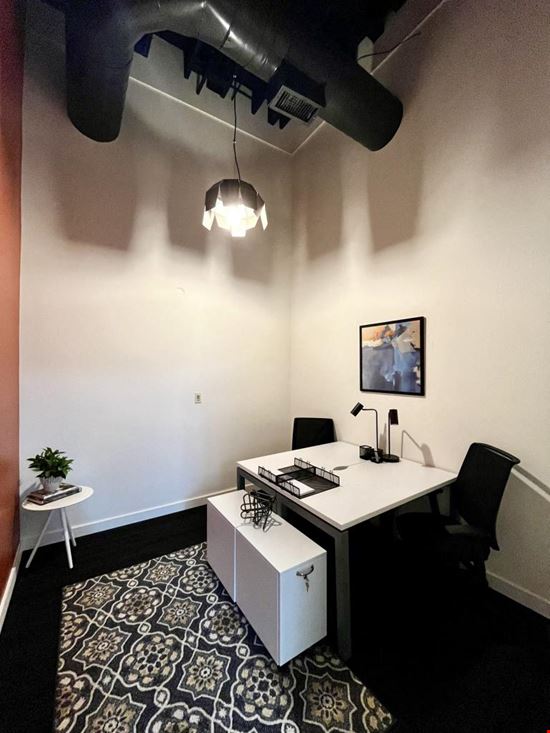 Spaces 3080 Tamiami Trail E