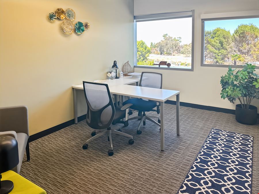 CA, Santa Clara - Techmart Center