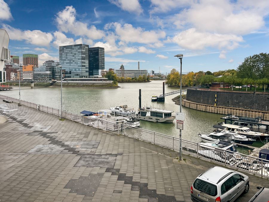 Regus - Neuer Zollhof