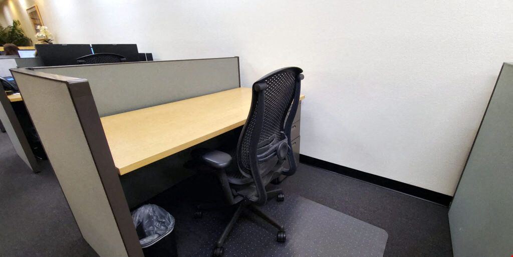 9550 South Eastern Avenue