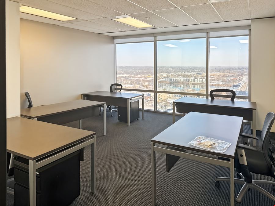 Regus - Little Rock - Regions Center