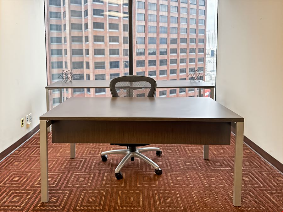 LA, New Orleans - St Charles and Poydras