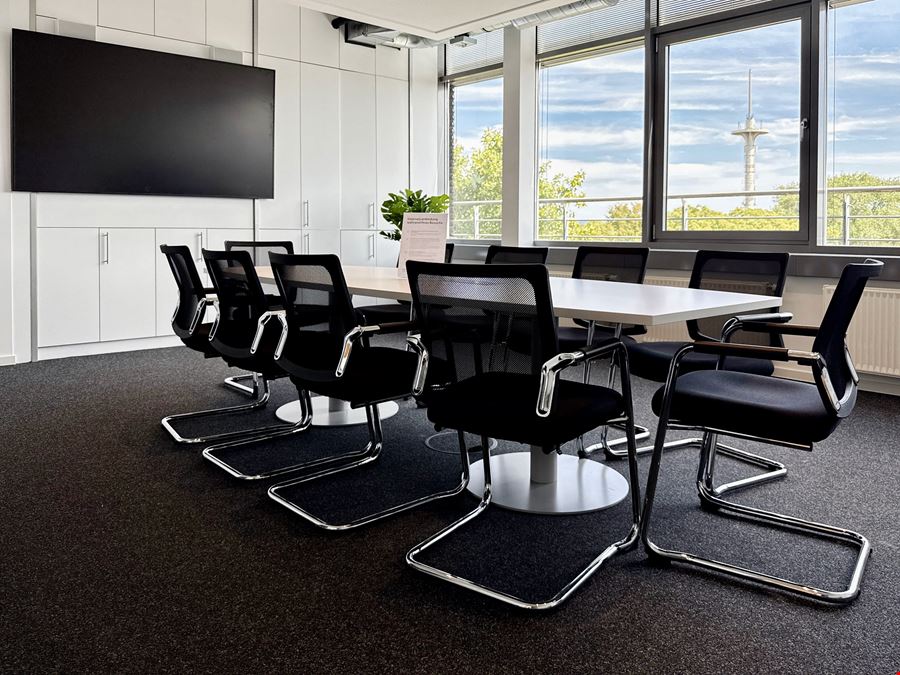 Regus - Globe