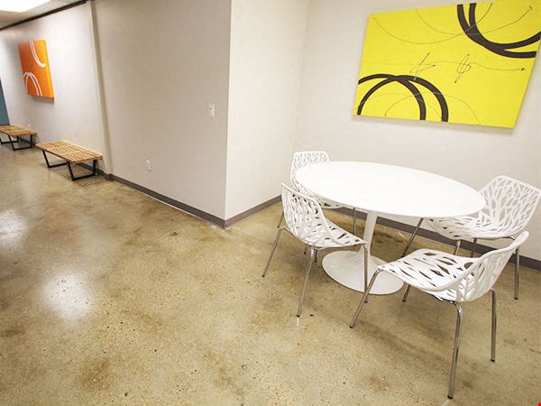 7322-7324 Southwest Freeway