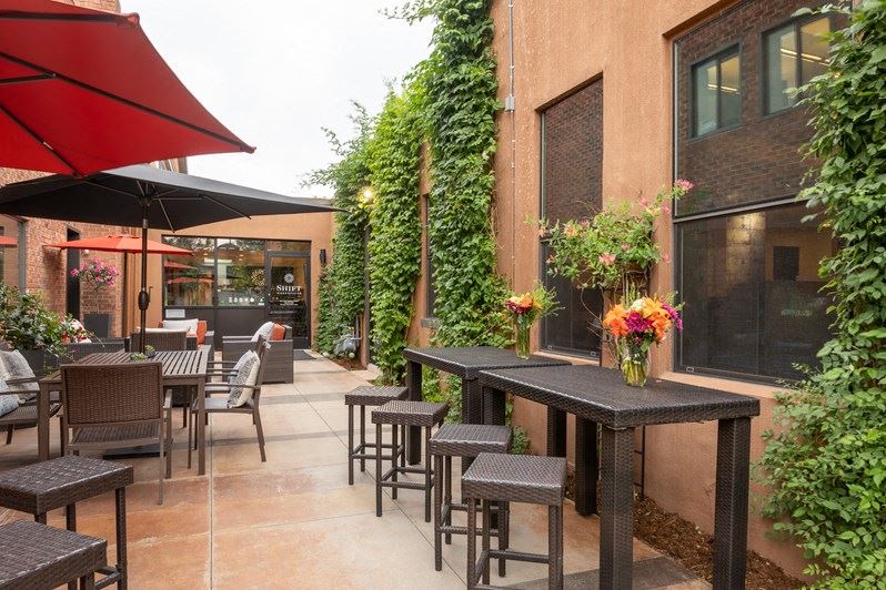 Shift Workspaces - Corona