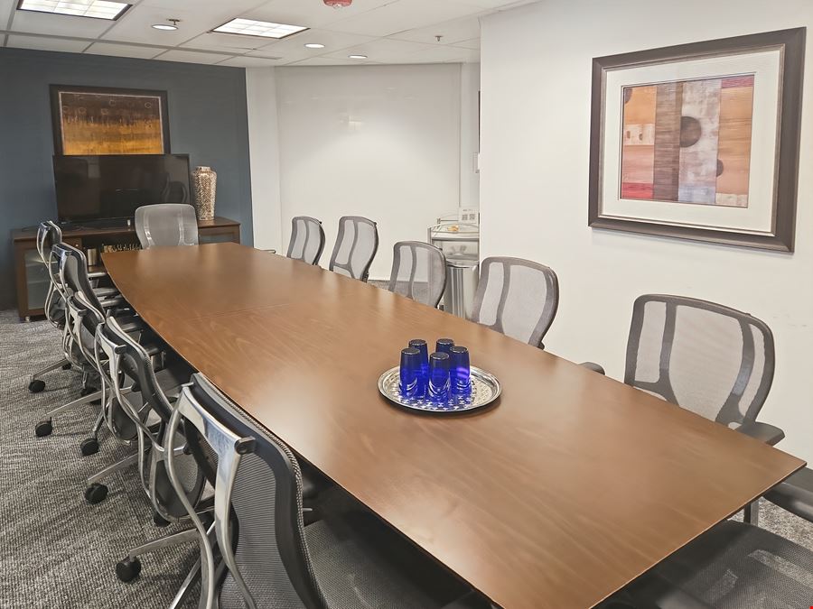 Regus - Bellevue - Ridgewood Corporate Square