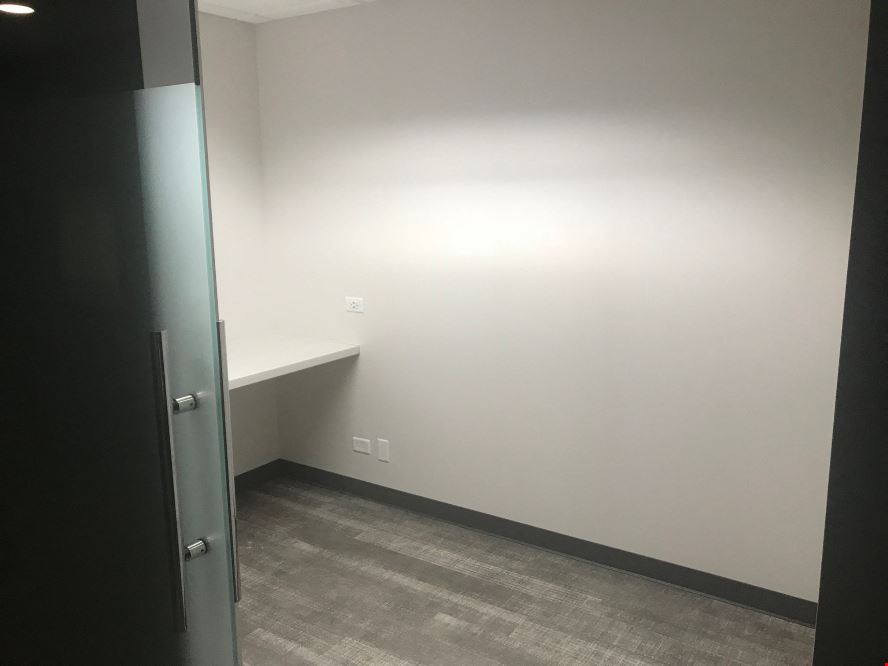 Workstyle Flexible Spaces - 2100 Manchester Road