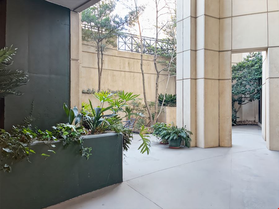 Regus - Columbia - 1501 Main St