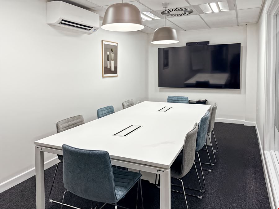 Regus - Taunton Courtenay House