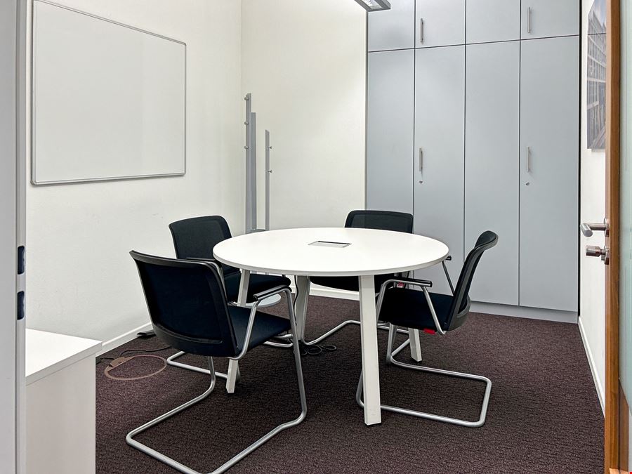 Regus - Kranhaus 1