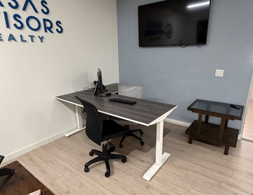 Casas Advisors