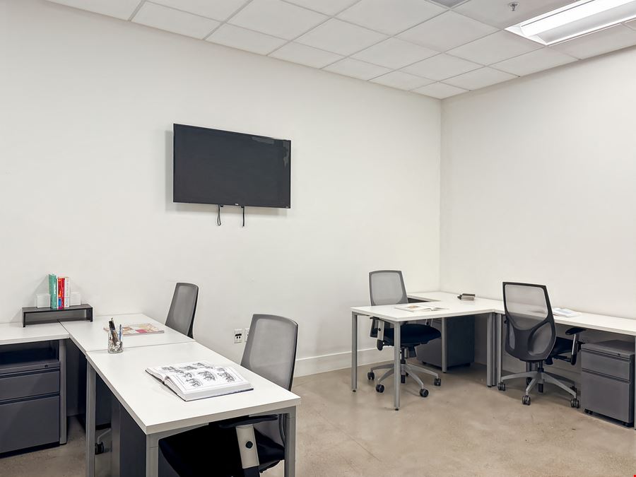 CA, Menlo Park-Spaces Menlo Park