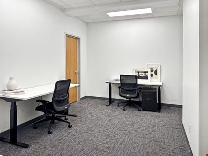 Regus - Indianapolis - Meridian St