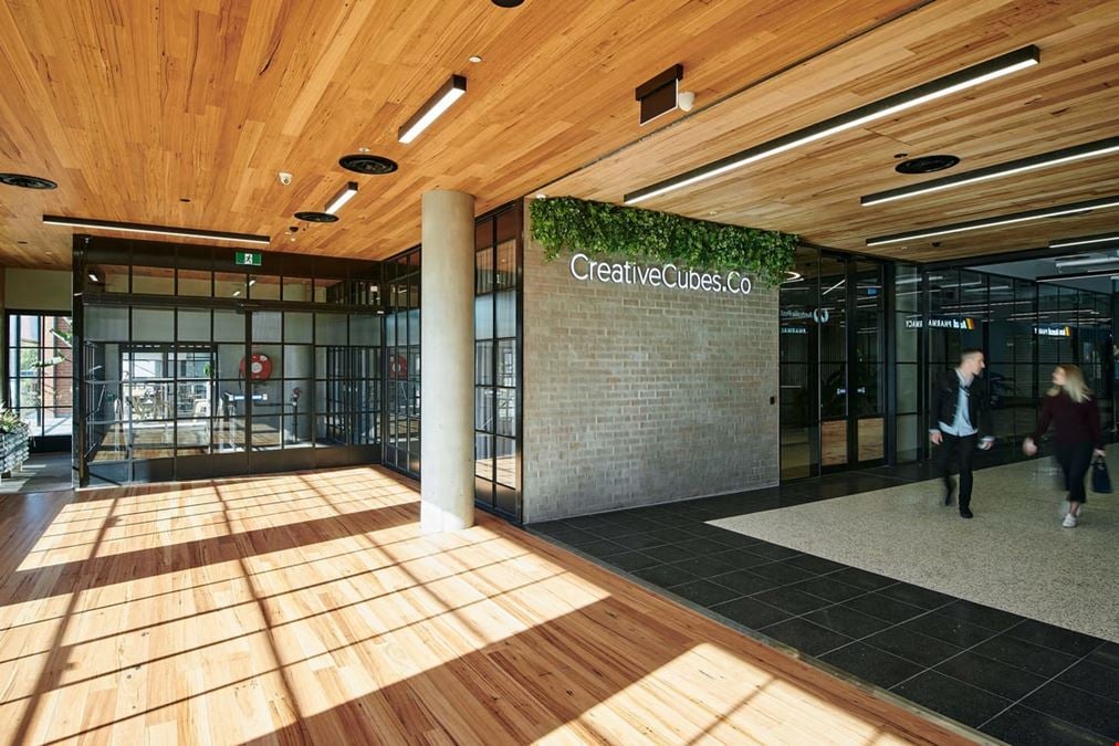 Cubes.Co - CreativeCubes.Co - Carlton
